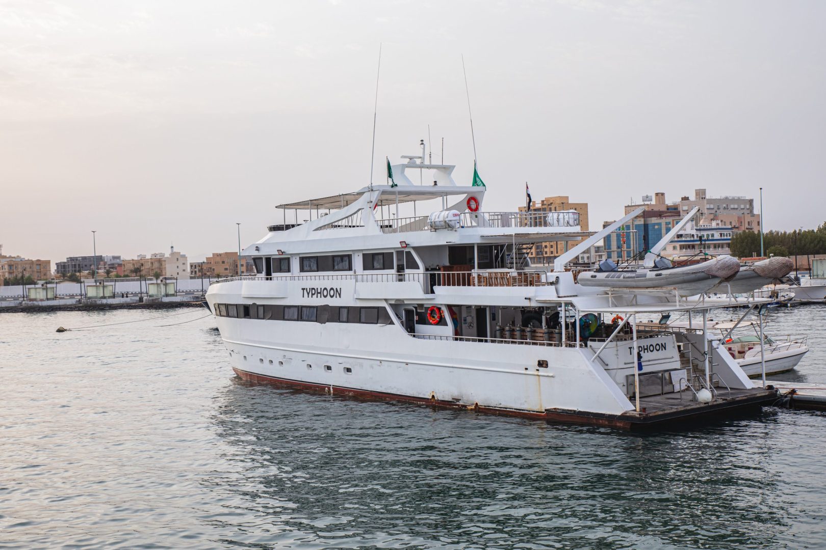 yacht dinner jeddah